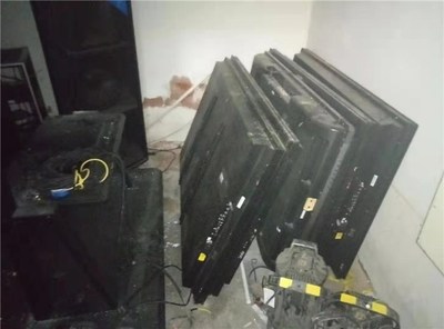 佛山大型商場(chǎng)停業(yè)了設(shè)備找哪家-廣州回收哥